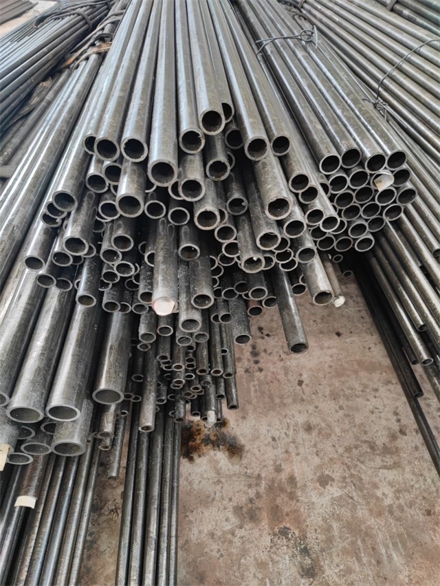 尼玛小口径精密无缝钢管